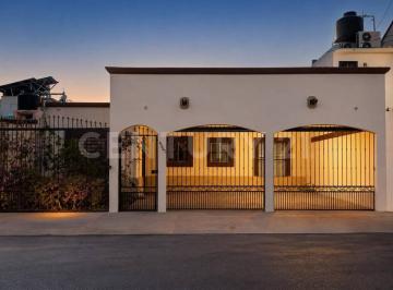 Casa · 132m² · 4 Recámaras · 2 Estacionamientos · Casa en Venta Campo Bello, Chihuahua, Chih