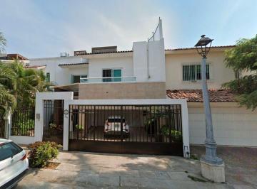 Casa de 4 habitaciones, Puerto Vallarta · Venta de Casa en La Colonia Fluvial Vallarta en Puerto Vallarta Jalisco