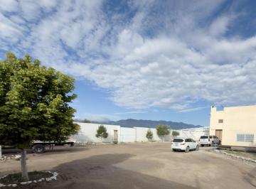 Nave industrial , Saltillo · Excelente Bodega Industrial con Oficinas y Más de 5,000 m² de Terreno en Derramadero, Fácil Acceso