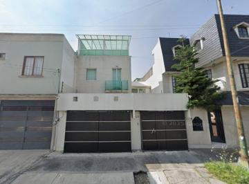 Casa de 3 habitaciones, Azcapotzalco · Casa en Venta en Nueva Santa Maria, Azcapotzalco