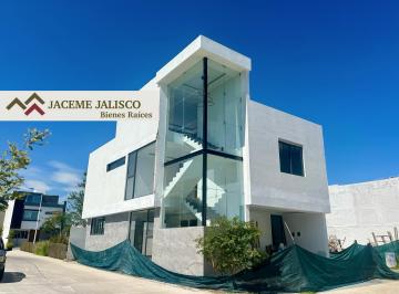 Casa en condominio de 5 habitaciones, Zapopan · Casa en Venta Coto Larissa - Frac. Solares - Junto a Condominio Altanza
