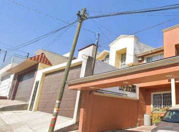 Casa de 3 habitaciones, Tijuana · Casa en Venta en Av 37 Sur, Col. Urias, Tijuana Bc