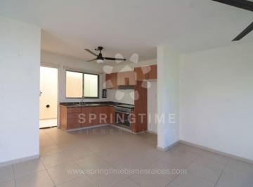 Casa de 3 habitaciones, Cuernavaca · Casa en Condominio en Chipitlán, Cuernavaca