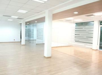Oficina · 230m² · 5 Estacionamientos · Renta Oficinas en Industrial Tlalnepatnla