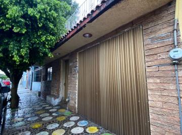 Casa uso de suelo de 4 habitaciones, Guadalajara · Casa Muy Amplia en Venta