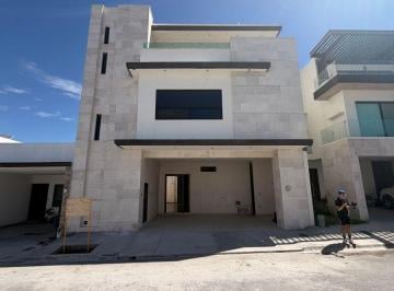 Casa de 3 habitaciones, Saltillo · Venta Torrealta