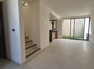 d156a374b246c6476eb4cc327122cc578f1e7d1c3316f6363c237cf2fdfff4a5 · Casa en Renta · 3 Recámaras · Condominio Fuerte Santiago, Zakia