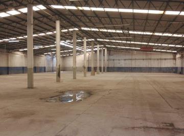 Bodega comercial · 2350m² · 2 Estacionamientos · Bodega Industrial en Renta Tlalnepantla