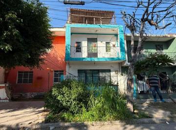 Casa de 2 habitaciones, Zapopan · Casa en Venta con Excelente Ubicacion en La Col Constitucion