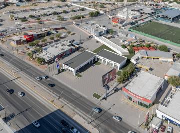 Local comercial · 84m² · Local en Partido Doblado en Av Principal con Estacionamiento