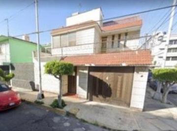 Casa de 4 habitaciones, Gustavo A. Madero · Casa de 280 m² con 4 Recámaras en Venta en Villa de Aragón