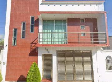 Casa de 4 habitaciones, Othón P. Blanco · Venta de Hermosa Casa en Col. Infonavit Fidel Vazquez, Chetumal, Quintana Roo