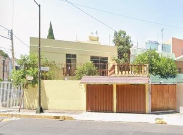 Casa de 4 habitaciones, Iztapalapa · Casa de 200 m² con 4 Recámaras en Venta en Justo Sierra