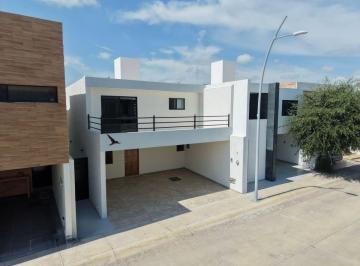 Casa en condominio de 4 habitaciones, Aguascalientes · Loretta Residencial Casa en Venta