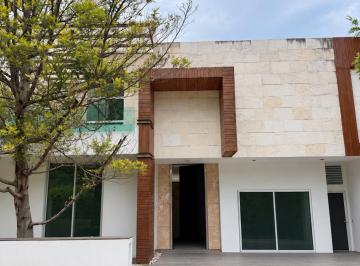 Casa de 3 habitaciones, Morelia · Casa en Venta en Tres Marías Fracc. Jacarandas 4