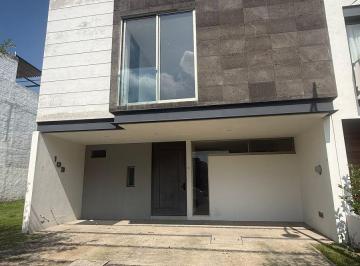 Casa en condominio de 4 habitaciones, Zapopan · Hermosa Casa en Coto Altanza en Solares