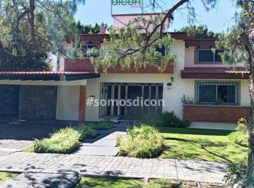 Casa · 250m² · 3 Recámaras · 2 Estacionamientos · Casa en Venta Paseo del Cristo