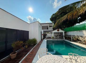 Casa de 3 habitaciones, Atlatlahucan · Casa de 377 m² con 3 Recámaras en Venta en Lomas de Cocoyoc