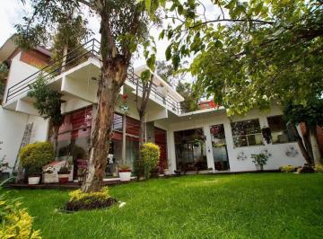Casa · 225m² · 3 Recámaras · 3 Estacionamientos · Venta Casa en Paseos del Bosque Naucalpan