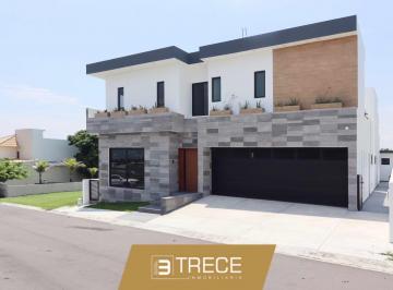 Casa · 480m² · 4 Recámaras · 2 Estacionamientos · Casa en Venta Villas Coral, Riviera Veracruzana