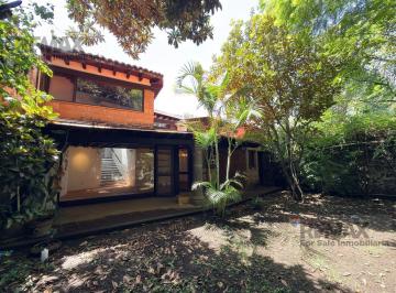 Casa · 438m² · 4 Recámaras · 3 Estacionamientos · Venta de Casa en Condominio, Col. Bellavista, Cuernavaca, Morelos…clave 6288