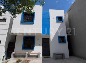 Casa · 90m² · 3 Recámaras · 2 Estacionamientos · Casa en Renta en Pedregal de San Agustín, Escobedo