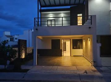 1 · Hermosa y Moderna Casa en Renta Fracc Mayorazgo