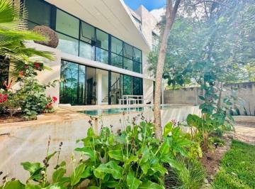Casa de 5 habitaciones, Mérida · En Renta Casa Amueblada con Piscina y Paneles Solares en Cholul