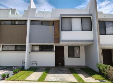 Casa en condominio de 3 habitaciones, Tlajomulco de Zúñiga · Casa en Venta en Coto Alberi Residencial en Bosques de Santa Anita