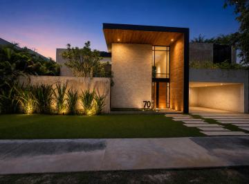Casa de 3 habitaciones, Mérida · Residencia Amueblada en Renta | Estilo Moderno Maya | Yucatán Country Club