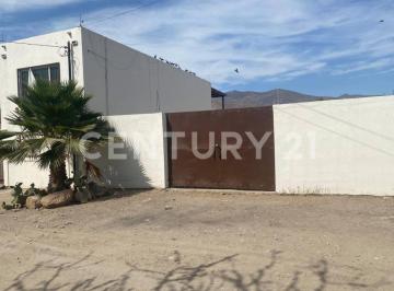 Casa · 300m² · 4 Recámaras · 6 Estacionamientos · Casa en Venta en Altiplano Ejido Matamoros, Tijuana Baja California.
