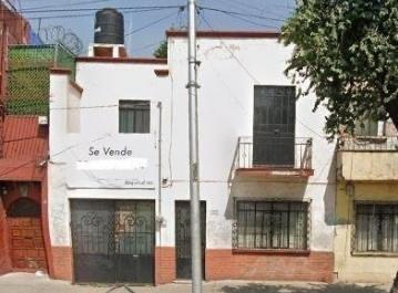 Terreno / Lote · 215m² · Terreno en Venta Sobre Calzada de Tlalpan con Uso de Suelo Hm/8/30/z