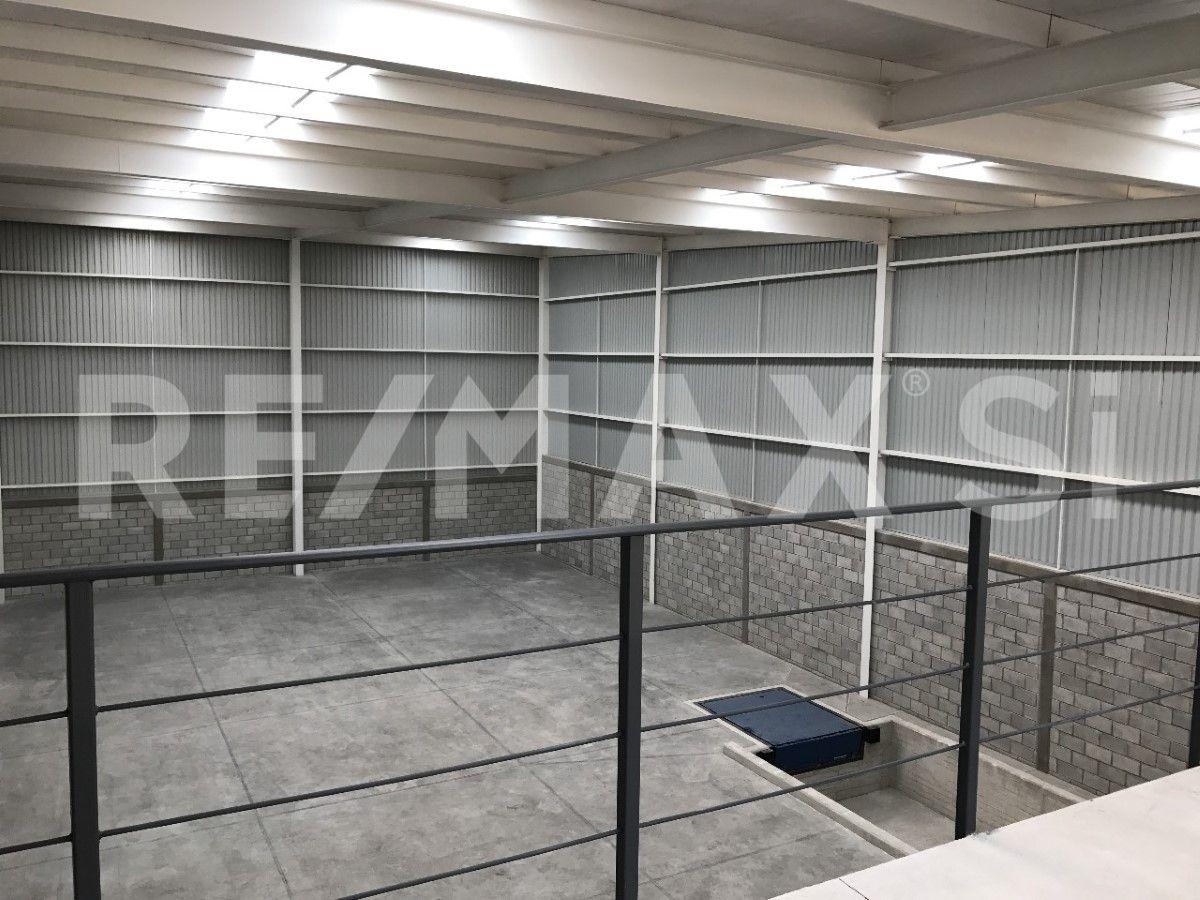 Bodega Industrial Renta El Marques Atta