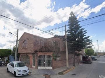 Casa de 4 habitaciones, San Luis Potosí · Jp Casa en Col El Paseo, a 5 Minutos del Estadio de Futbol en San Luis Potosi