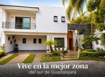 Casa en condominio de 4 habitaciones, Zapopan · Residencia en Venta en La Joya, Bugambilias / 4 Cocheras, Terraza y Seguridad 24 Hrs