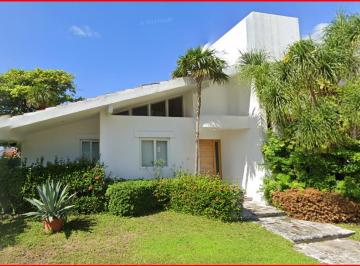 Casa de 4 habitaciones, Benito Juárez · Venta de Casa en Quintana Roo Cancun Kukulcan Boulevard Zona Hotelera