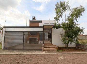 Casa de 4 habitaciones, Morelia · Casa en Venta en Morelia, Lomas de Santa María