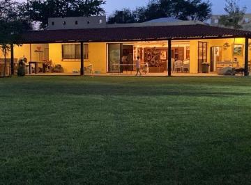 d0c107fa1aacc3060a831a9170fe9d0cd32d773801816c894e7264e4251a43e8 · Casa en San Isidro Mazatepec