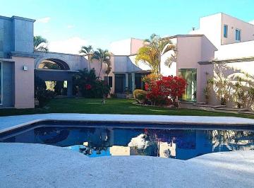 Casa de 4 habitaciones, Cuernavaca · Venta Casa Amplía Univel P/vivir o Negocios, No Vigilancia, Zona Dorada, Vista Hermosa, Cuernavaca