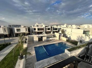Casa · 216m² · 3 Recámaras · 2 Estacionamientos · Casa Nueva en Venta de 3 Niveles con Terraza, Arriba de Leones