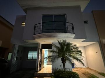 Casa en condominio de 3 habitaciones, Tlajomulco de Zúñiga · Casa en Renta Dentro de Coto Privado