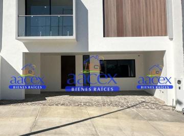 Casa · 3 Recámaras · 3 Estacionamientos · Casa en Venta Fraccionamiento Barranca del Refugio