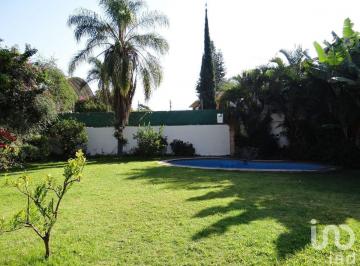 Casa · 380m² · 3 Recámaras · 3 Estacionamientos · Casa en Venta Cuernavaca Morelos