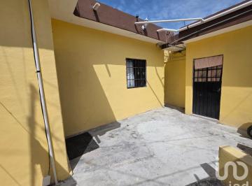 Casa · 197m² · 7 Recámaras · Propiedad en Venta en Cancún, con 7 Cuartos Rentados, a Unos Pasos del Crucero