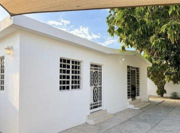 Local comercial · 648m² · 10 Estacionamientos · Local en Venta Para Oficinas Santa Rita de Cholul (Ivl - 1081)