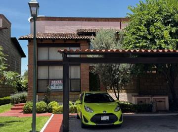 Casa de 4 habitaciones, Corregidora · Casa en Renta con Estilo Mexicano en Residencial Floresta | a Unos Pasos del Centro de El Pueblito