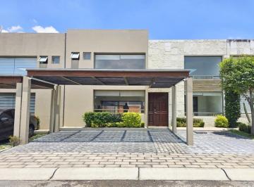 Foto 1 · Casa en Renta en Calimaya, Bosques de La Fuentes Cerca de Metepec