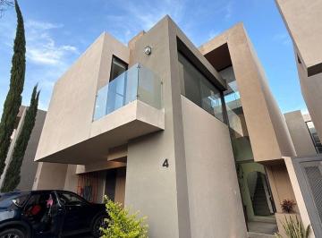 f3b6bf1471825514e9ee5464512ae53ef4139e5d0dfe0ee6ce81ab3afae6581f · Venta Casa en El Refugio Super Precio!