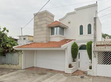 Casa de 3 habitaciones, Veracruz · Venta Casa Salvador Diaz Miron Veracruz, Ver.