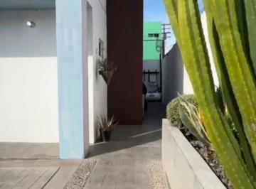 Casa de 2 habitaciones, Tijuana · Casa en Esquina en El Rubi
